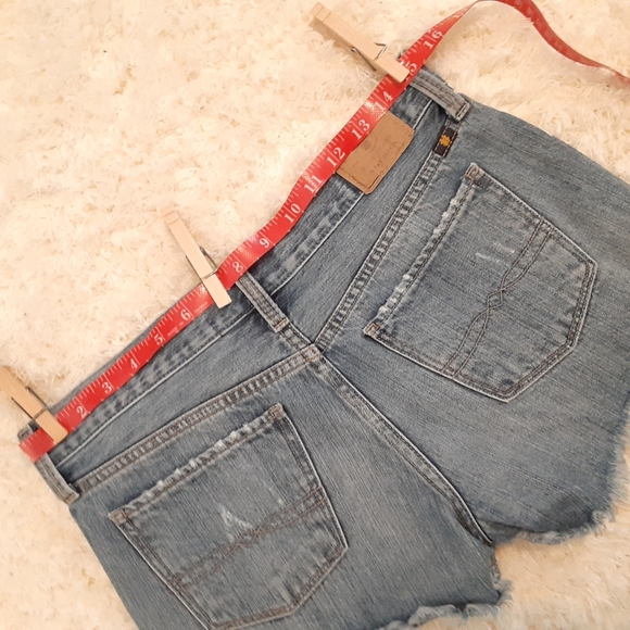 LUCKY BRAND "THE CUT OFF" JEAN SHORTS - Picture 4 of 6